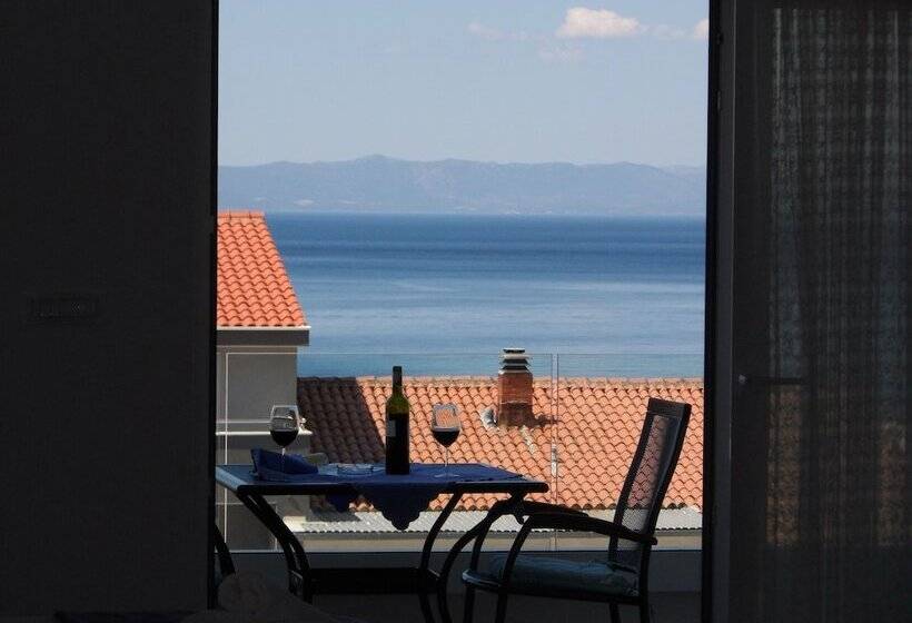 استودیوی لوکس, Apartments Dany