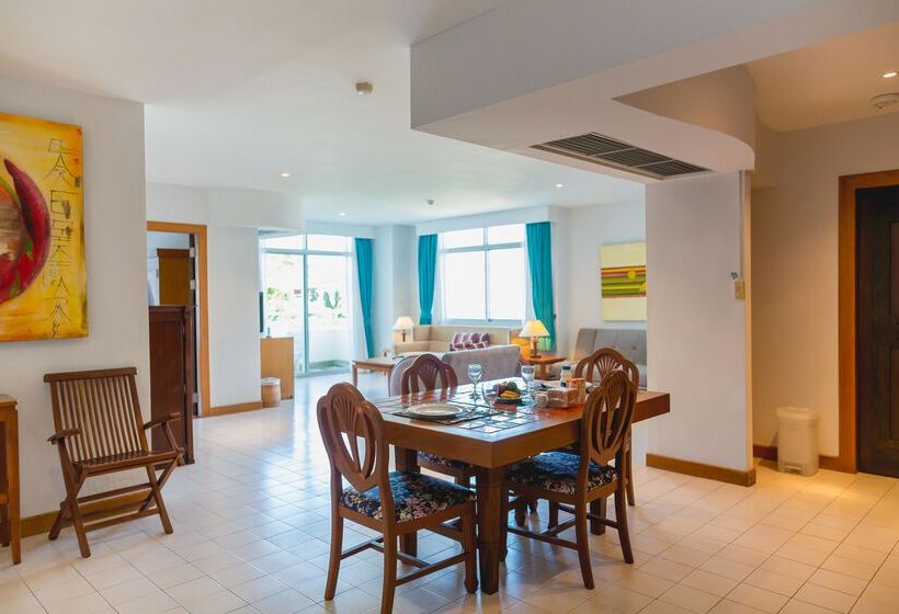 스위트, Waterfront Suites Phuket By Centara