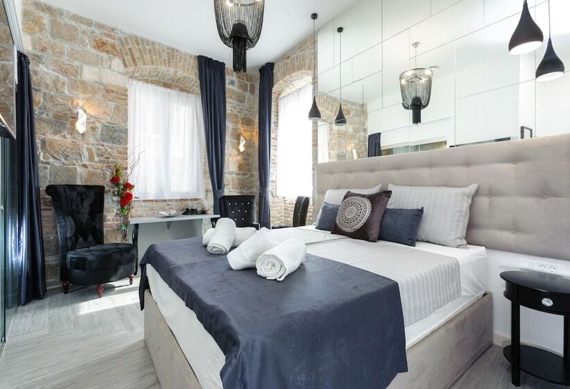 اتاق لوکس, Irini Luxury Rooms
