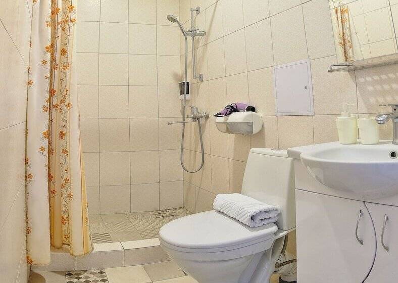 اتاق استاندارد سه نفره, Prosperus Guest House