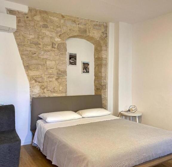 Номер Deluxe с Балконом, Altrelli Rooms