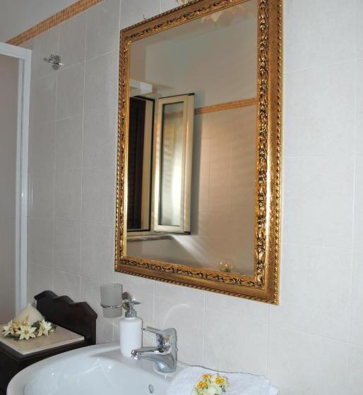 اتاق استاندارد چهار تخته, B&b Mareagrò