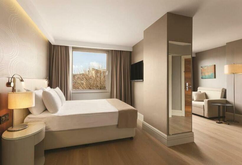 家族用の部屋エコノミー, Ramada Istanbul Grand Bazaar