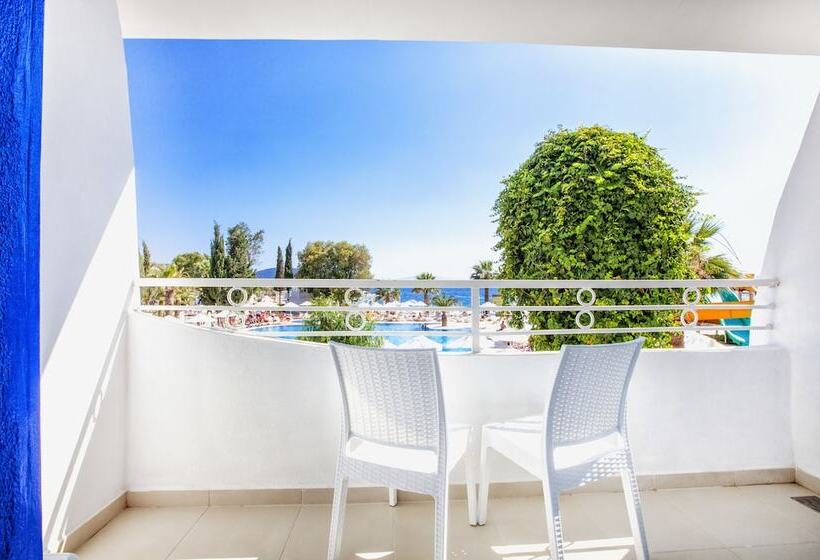 ガーデンビュースーペリアールーム, Labranda Tmt Bodrum