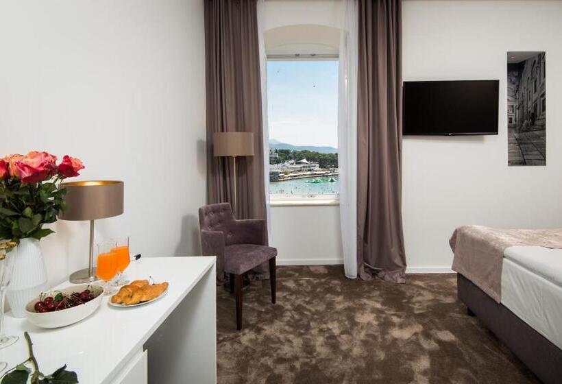 اتاق لوکس با چشم‌انداز دریا, Dream Luxury Rooms
