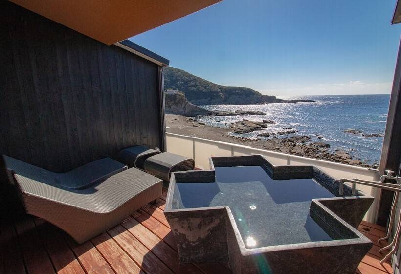 １階のスタンダードルーム, Xyz Private Spa And Seaside Resort