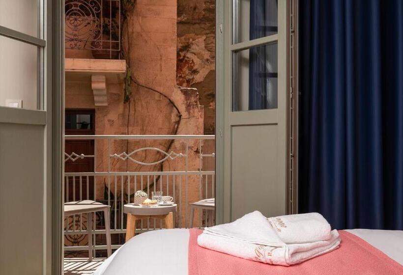 غرفة ديلوكس رباعية, Viaggio Elegant Rooms