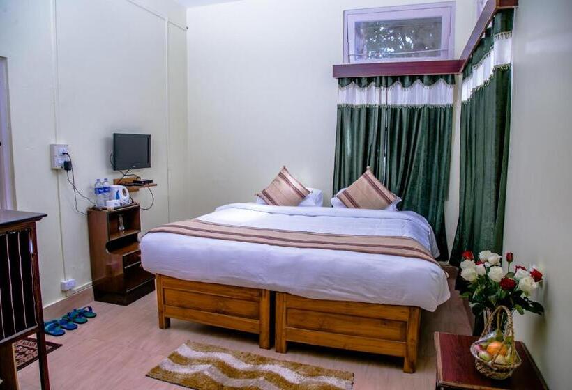 Люкс 2 Спальни, Niraamaya Retreats Aradura Kohima