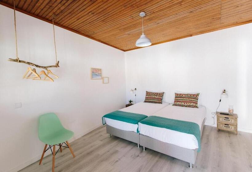 Номер Стандарт, Zulla Nazaré`s Surf Village