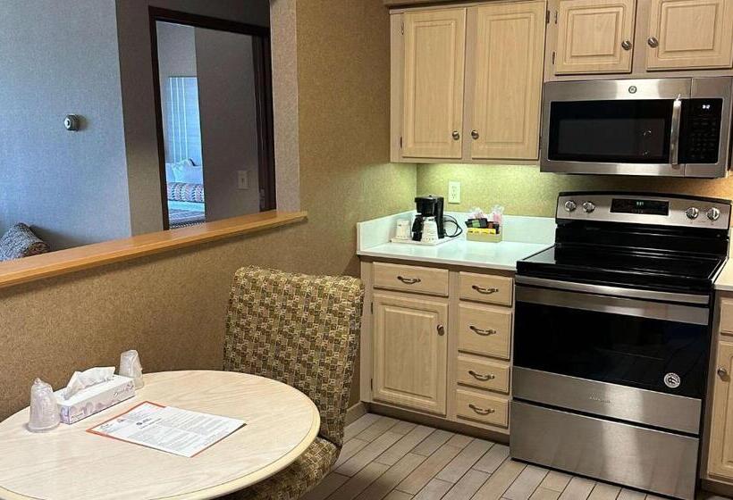 Люкс Кровать Кинг, Best Western Circus City Inn