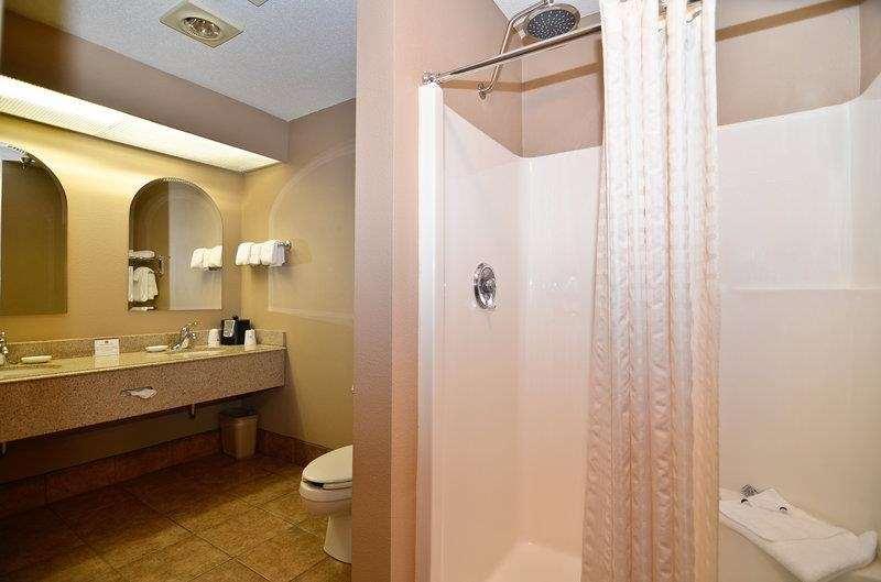 Люкс Executive Кровать Кинг, Best Western Plus University Park Inn & Suites