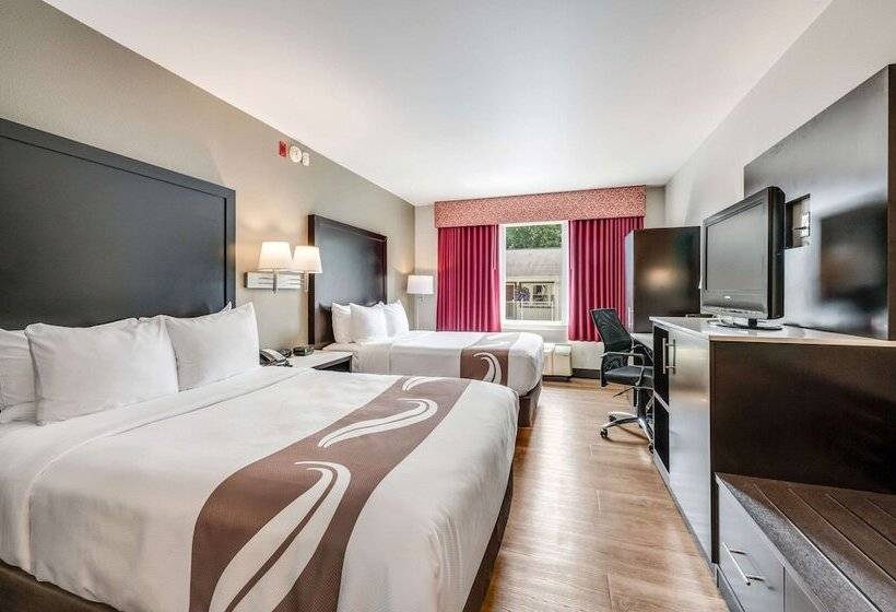２ダブルベッドのスタンダードルーム, Quality Inn Poughkeepsie