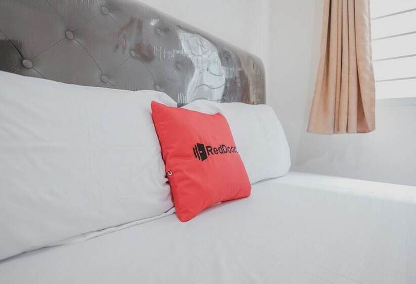 Номер Стандарт, Reddoorz Syariah Near Pahoman Stadium Lampung