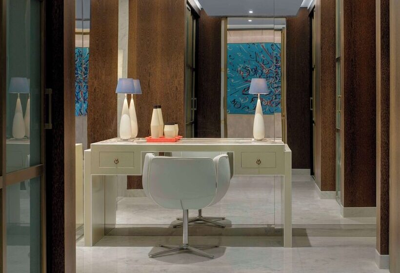 Люкс Real 2 Спальни, Andaz Dubai The Palm