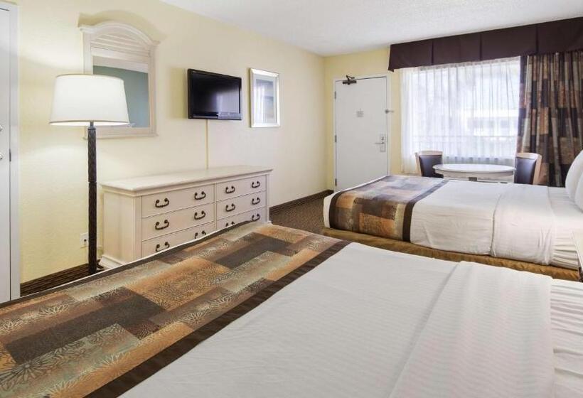 标准间带游泳池, Best Western Gateway To The Keys   Florida City, Homestead, Everglades