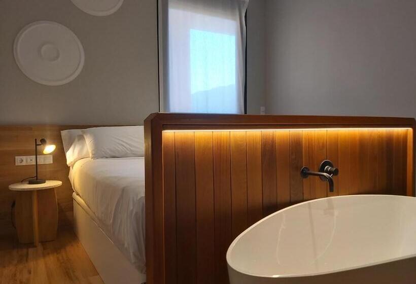 اتاق لوکس, Habital Suites