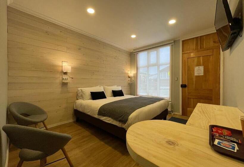 スーペリアスタジオ, Hostal Boutique Puerta Roja