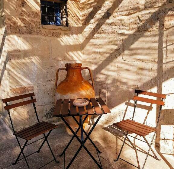 Номер Стандарт Вид на Бассейн, Masseria Cataldo