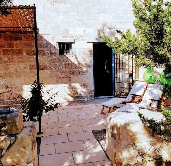 Номер Стандарт Вид на Сад, Masseria Cataldo