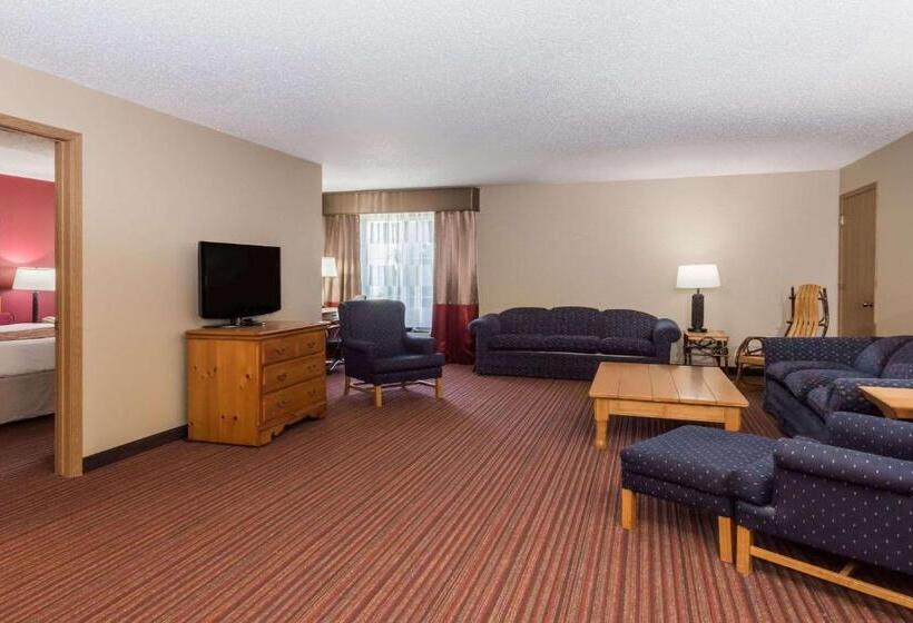 Люкс Повышенной Комфортности, Baymont By Wyndham Mequon Milwaukee Area