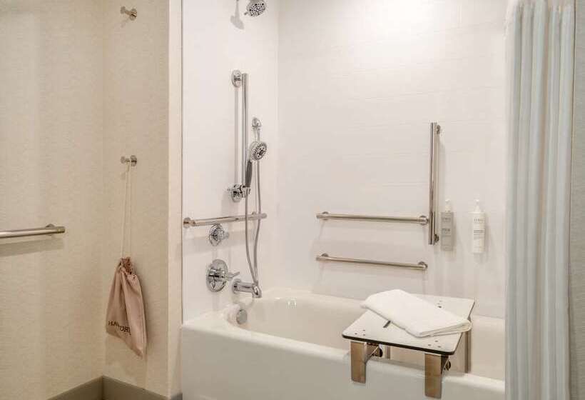 Номер Deluxe Кровать Кинг, Hilton Garden Inn Olive Branch, Ms