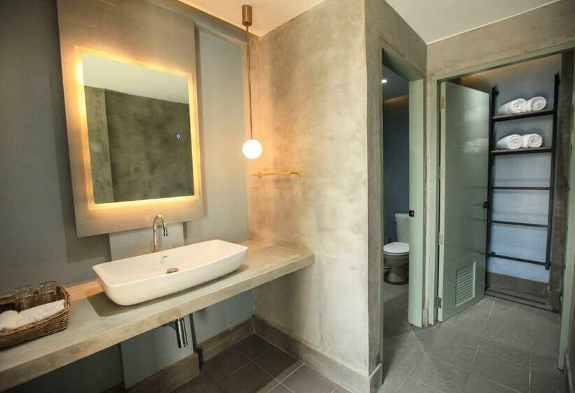 Family Suite, Zenvea