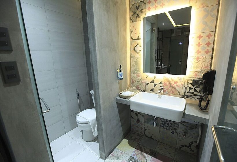 Стандартный Номер Кровать Кинг, Zenvea