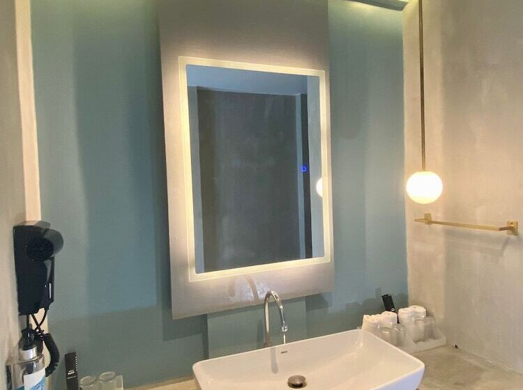 Family Suite, Zenvea