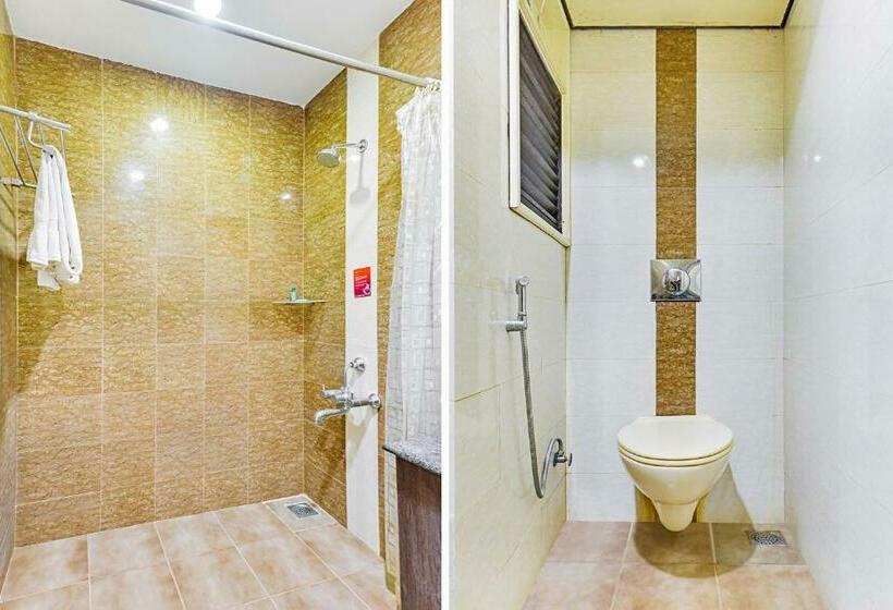 Номер Deluxe, Fabexpress B Zone   Nr Valluvar Kottam Monument & Us Visa Biometrics Center And Us Consulate