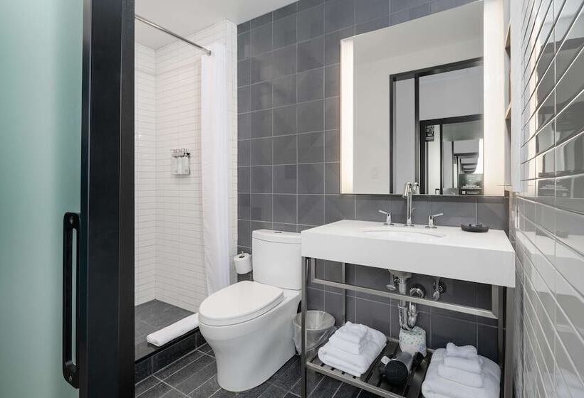 غرفة قياسية سرير مزدوج, Motto By Hilton Philadelphia Rittenhouse Square