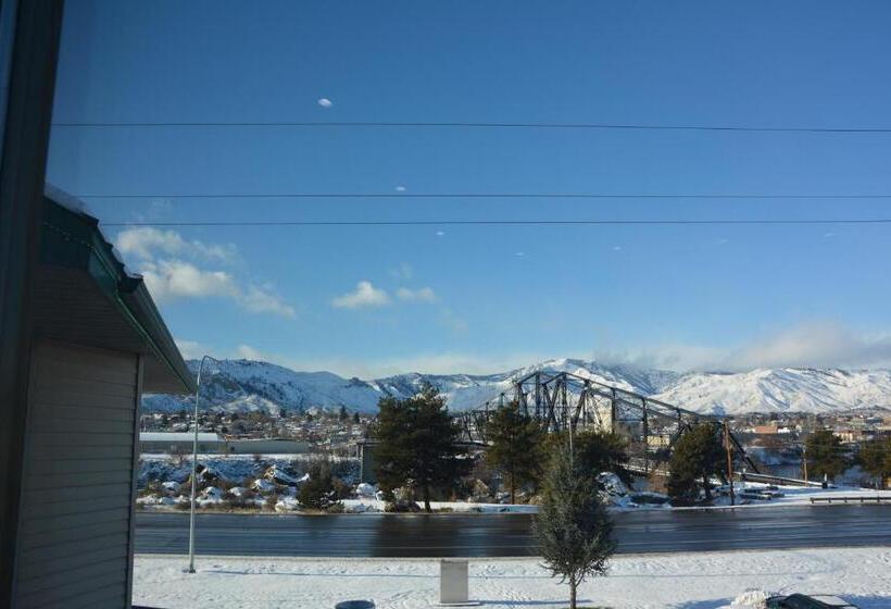 اتاق استاندارد با تخت بزرگ, Cedars Inn