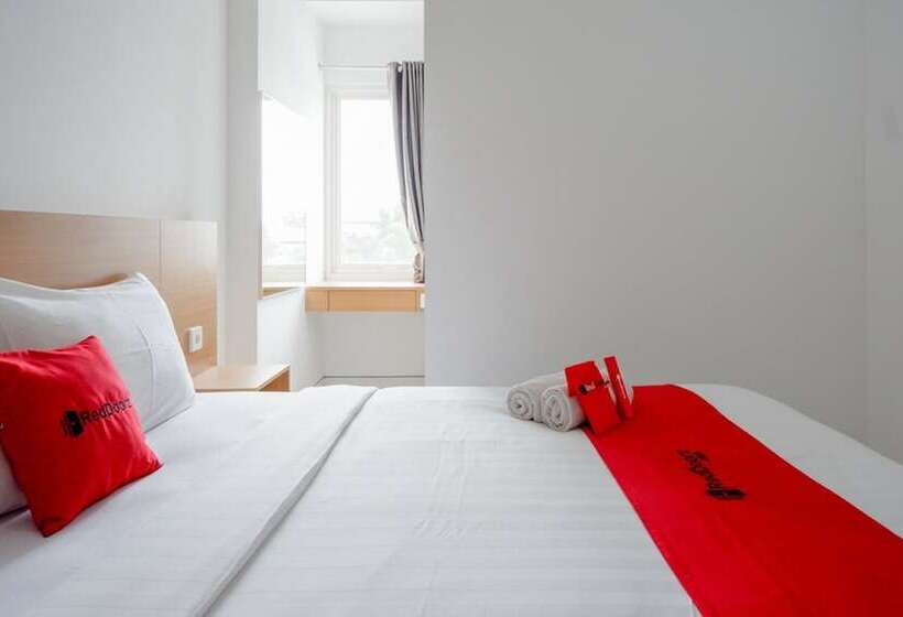 Семейный Номер, Reddoorz Apartment Near Exit Toll Colomadu