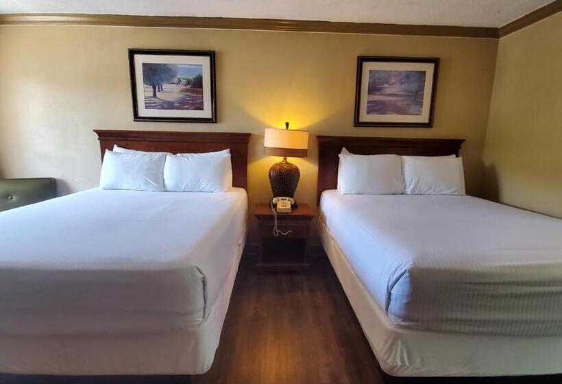 一楼标准间, Colonial House Motel