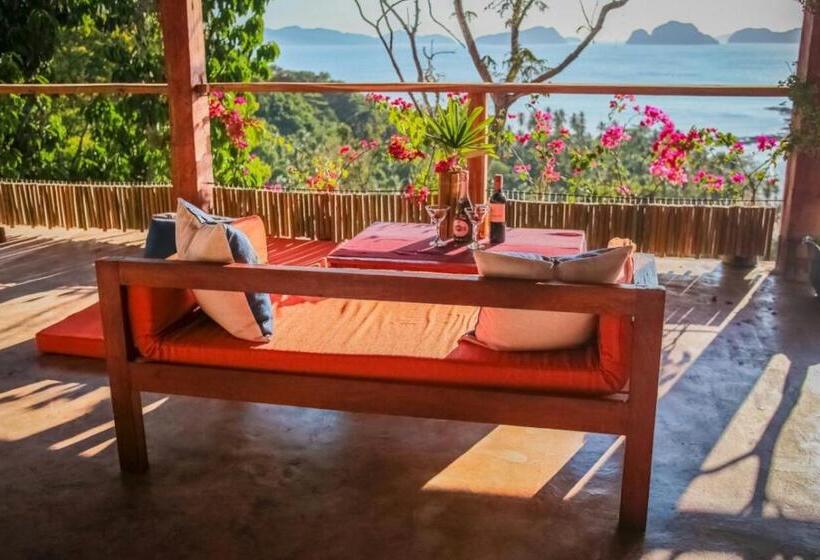 Deluxe Zimmer, Lexias Hostel And Workspace   El Nido