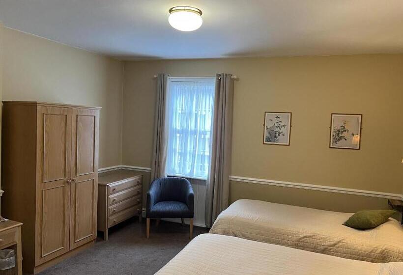 Номер Стандарт Трехместный, Royal Oak Hotel, Garstang