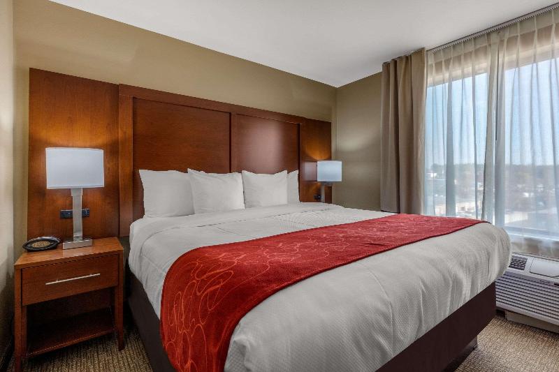 Номер Стандарт Адаптированный для Инвалидов, Holiday Inn Express Hotel & Suites Topeka North By Ihg