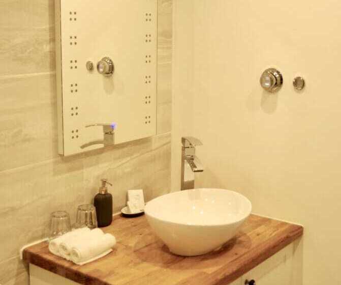 Номер Deluxe Вид на Озеро, Thewaterfrontlodges