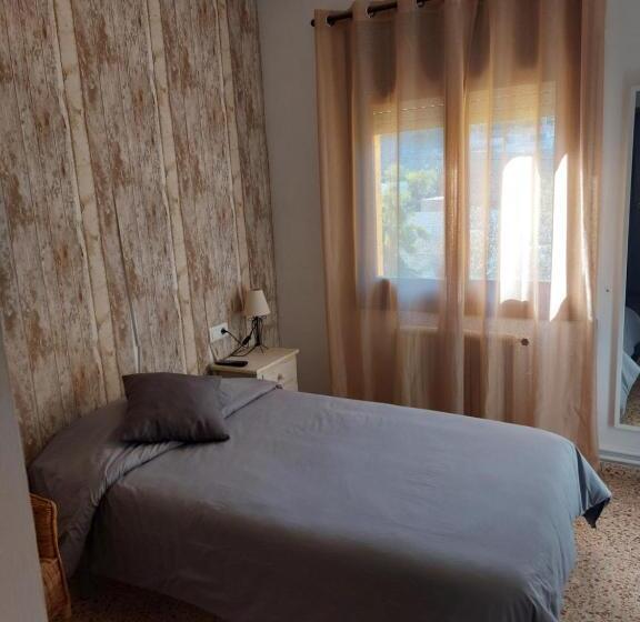 스탠다드 싱글 룸, Hostal Tivissa