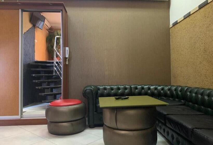 سوییت دوبلکس, Na Bukovinskoy Guest House