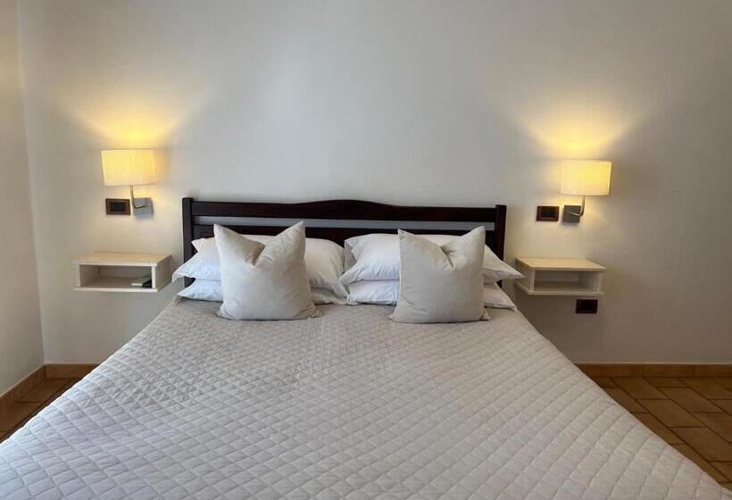 标准间带阳台, Villa Lavinia B&b