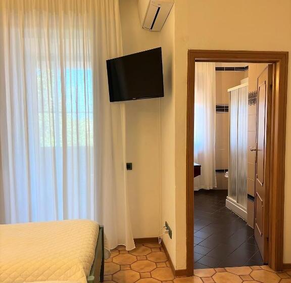 基本三人间, Villa Lavinia B&b