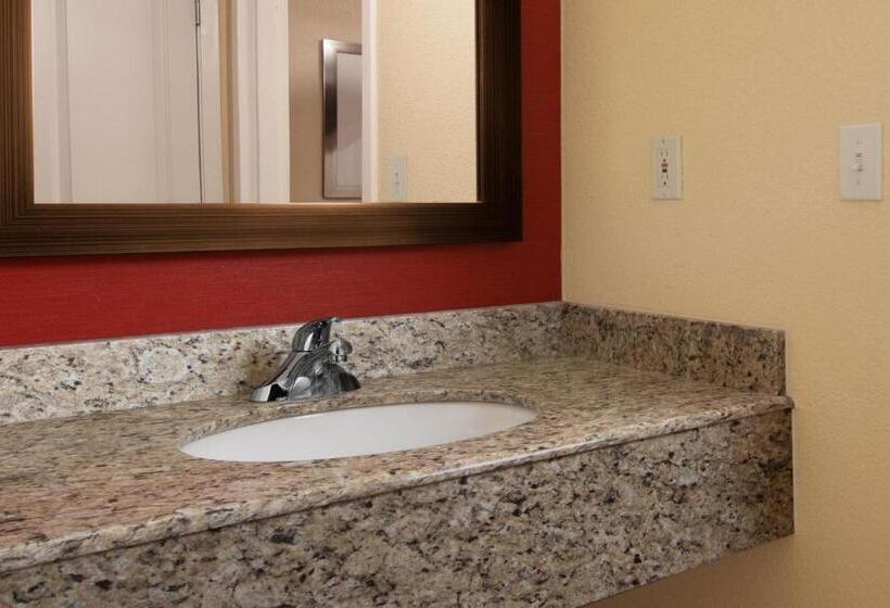 Номер Стандарт с Балконом, Courtyard By Marriott Dallas Plano In Legacy Park