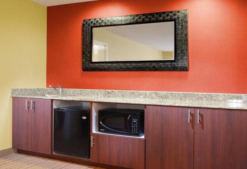 Люкс Кровать Кинг, Courtyard By Marriott Dallas Plano In Legacy Park