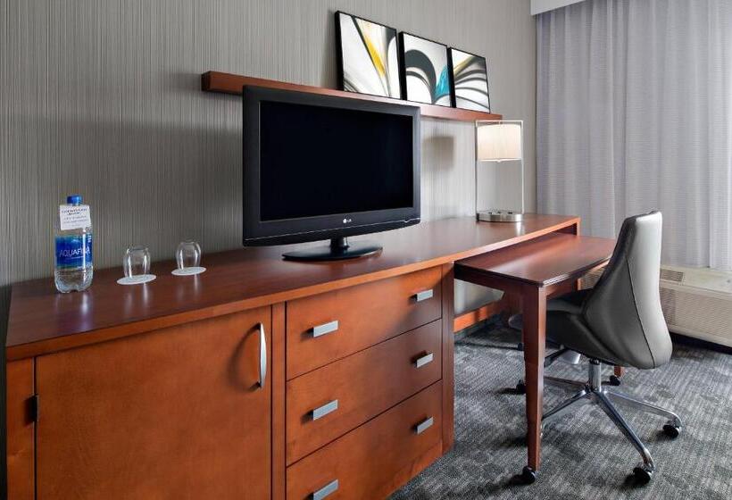 Люкс Кровать Кинг, Courtyard By Marriott Pittsburgh Airport