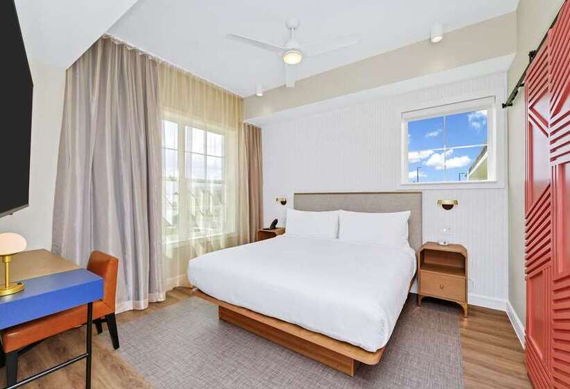 발코니가 있는 스위트, Doubletree By Hilton Fullerton