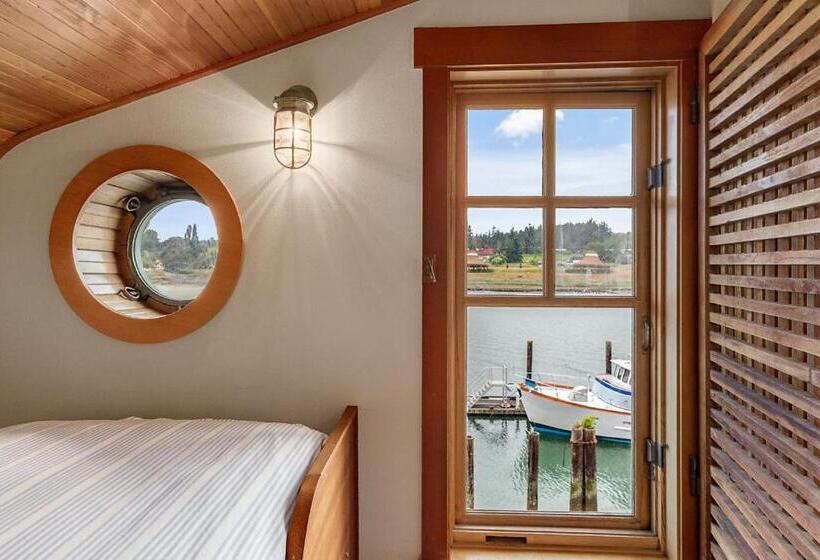 Номер Стандартный Кровать Куин, La Conner Channel Lodge