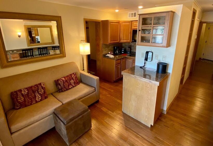 Люкс 3 Спальни, The Christie Lodge – All Suite Property Vail Valley/beaver Creek