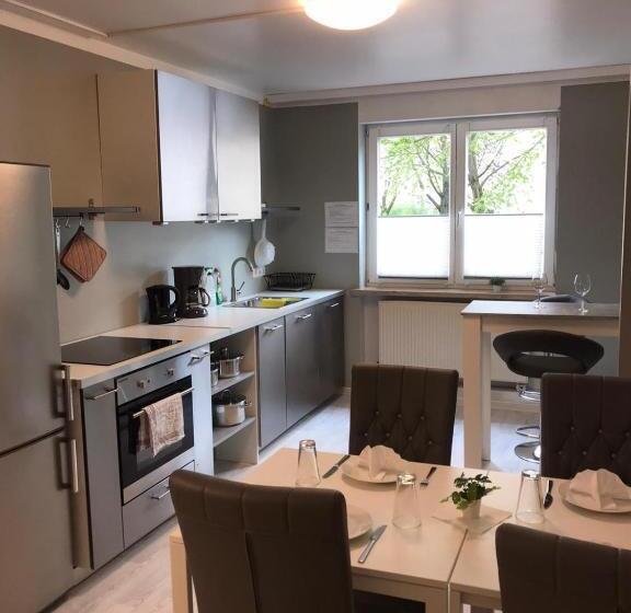 Номер Стандарт с Балконом, U. + Apartments