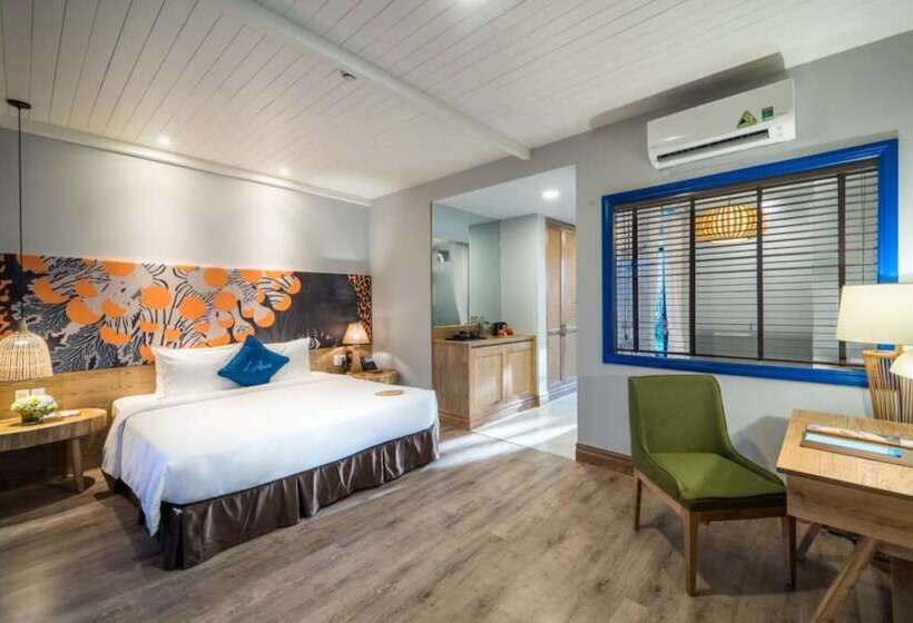 اتاق لوکس با چشم‌انداز باغ, L'azure Resort And Spa