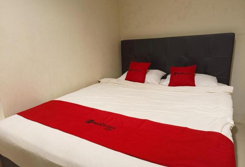 スタンダードルーム, Reddoorz At Rids Hotel Manado